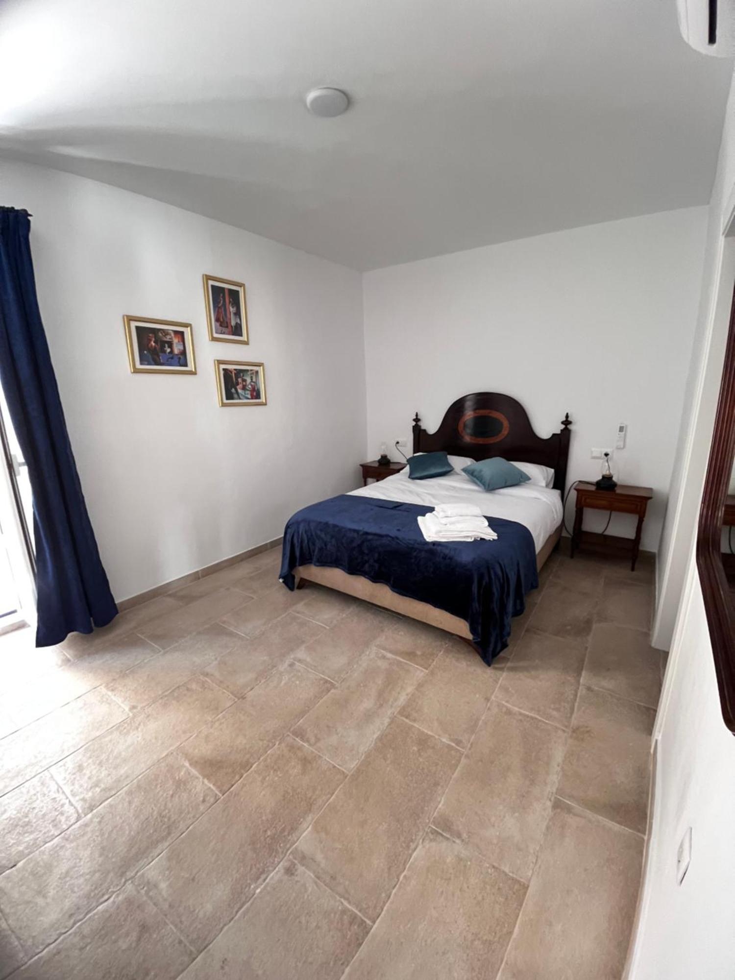 Shanti'S Andalusian Rooms Малага Екстер'єр фото