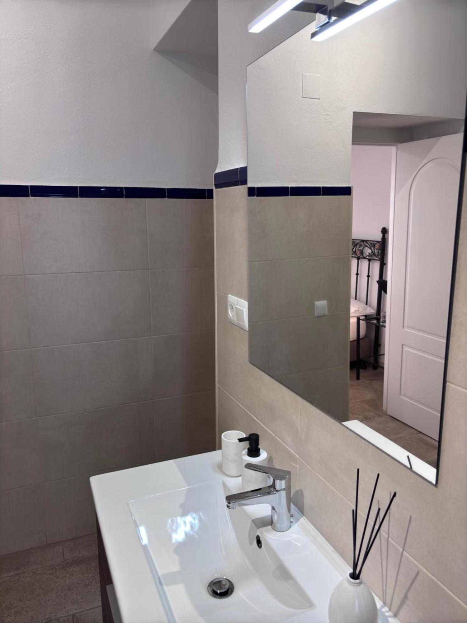 Shanti'S Andalusian Rooms Малага Екстер'єр фото