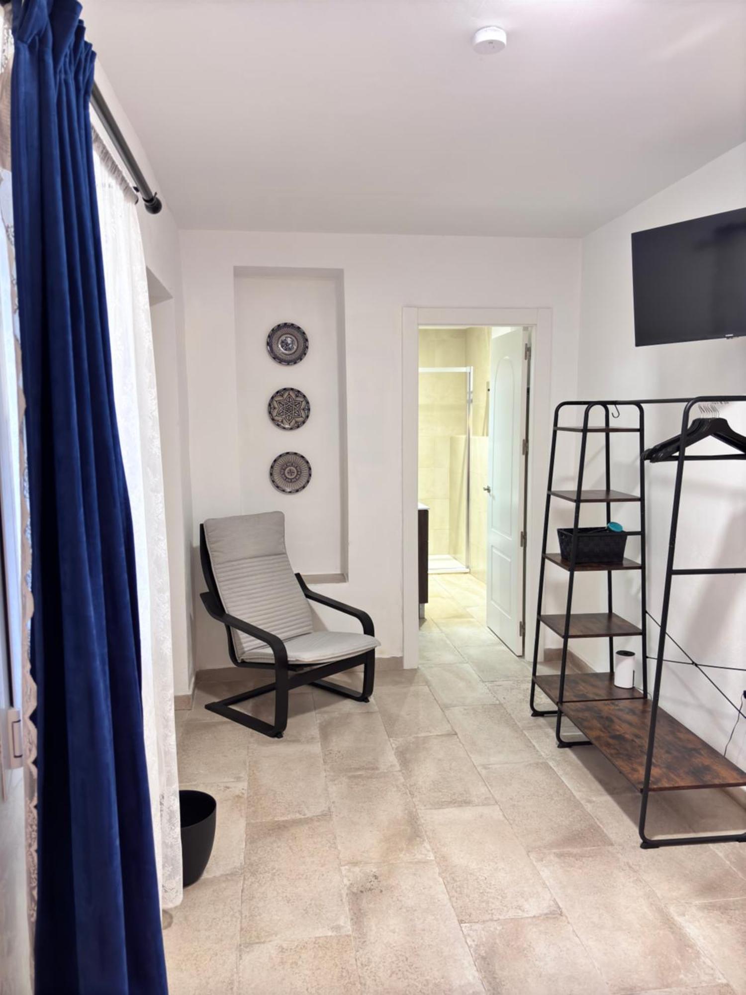 Shanti'S Andalusian Rooms Малага Екстер'єр фото