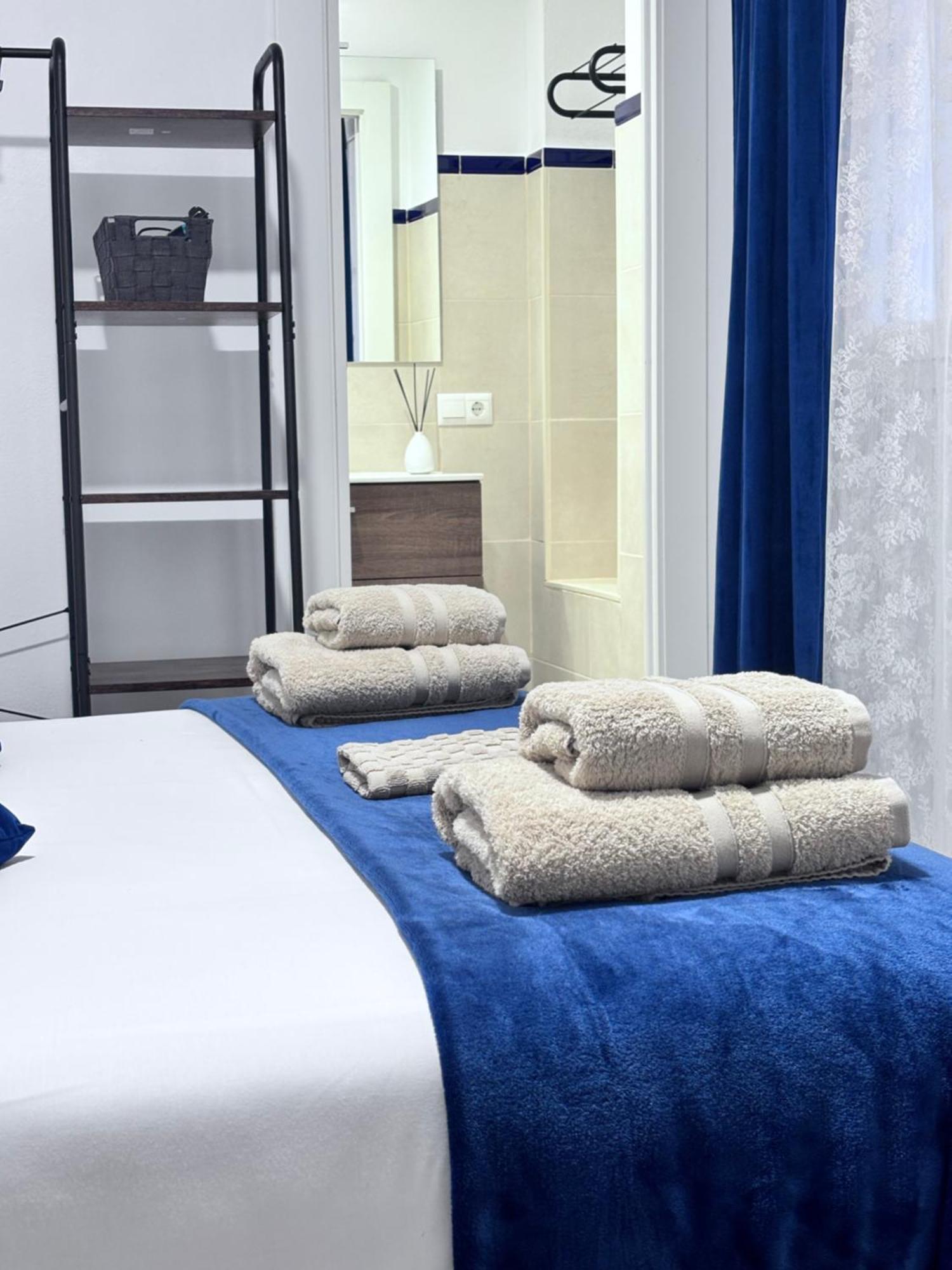 Shanti'S Andalusian Rooms Малага Екстер'єр фото